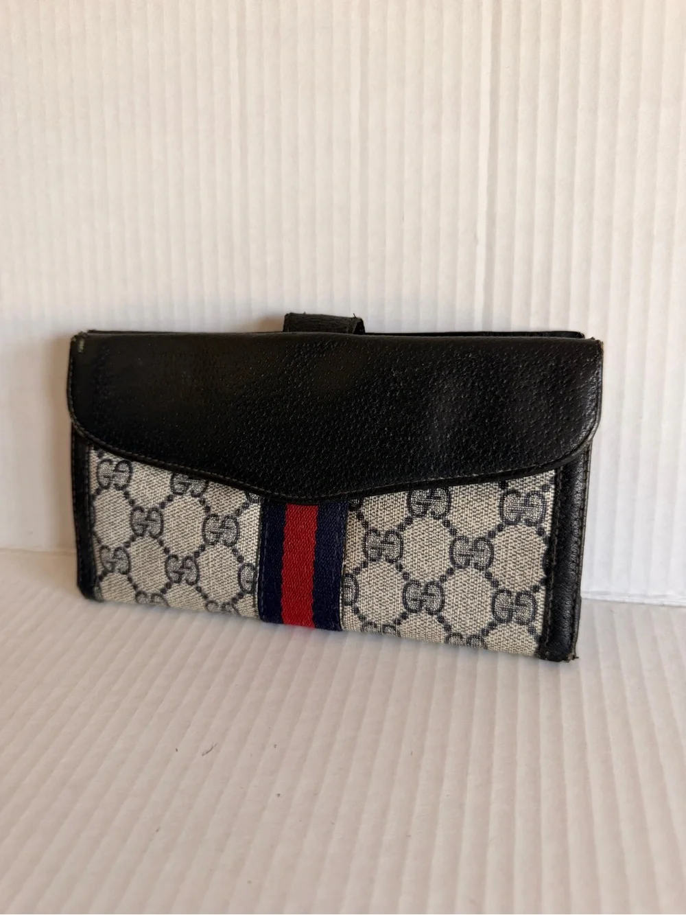 Gucci Beige GG Supreme Canvas Wallet with Black Trim and Navy/Red Web Stripe